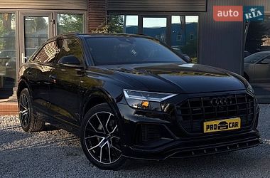 Позашляховик / Кросовер Audi Q8 2020 в Львові