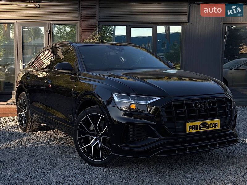 Позашляховик / Кросовер Audi Q8 2020 в Львові