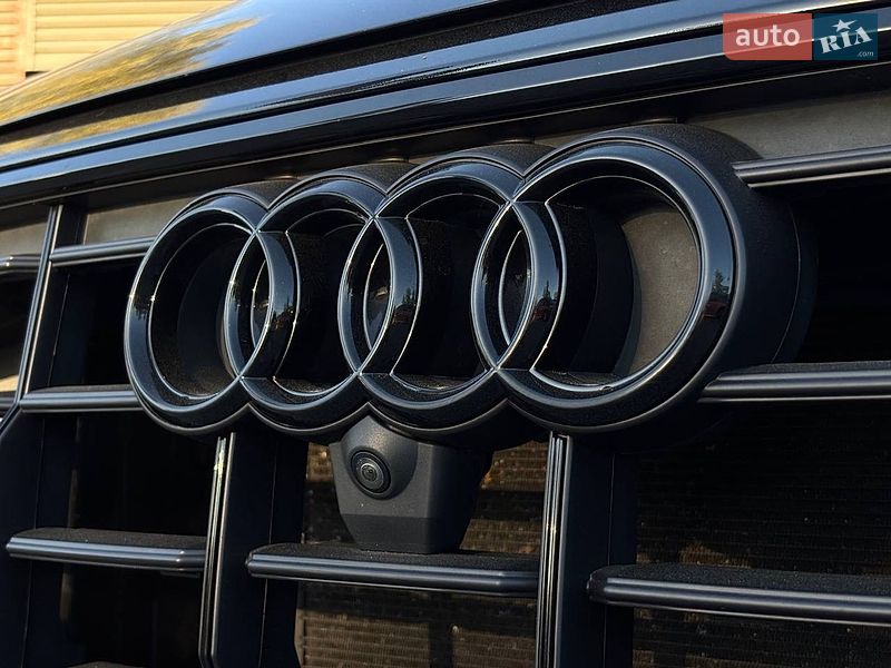 Позашляховик / Кросовер Audi Q8 2020 в Львові