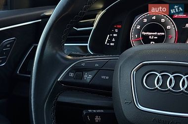 Позашляховик / Кросовер Audi Q8 2020 в Львові