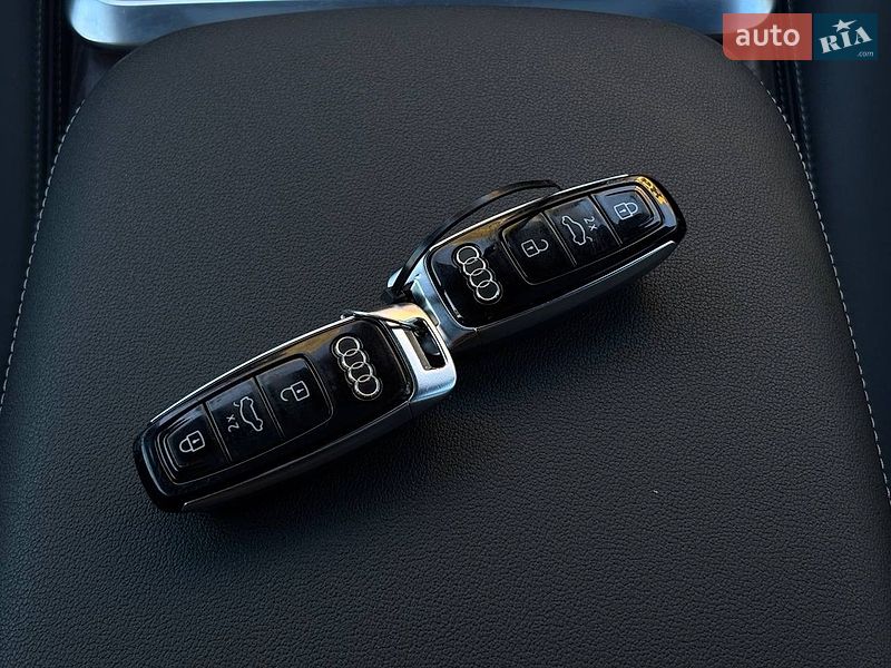 Позашляховик / Кросовер Audi Q8 2020 в Львові