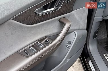 Внедорожник / Кроссовер Audi Q8 2019 в Киеве