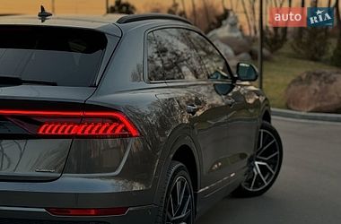 Внедорожник / Кроссовер Audi Q8 2019 в Киеве
