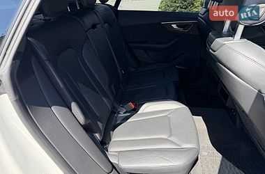 Позашляховик / Кросовер Audi Q8 2018 в Одесі