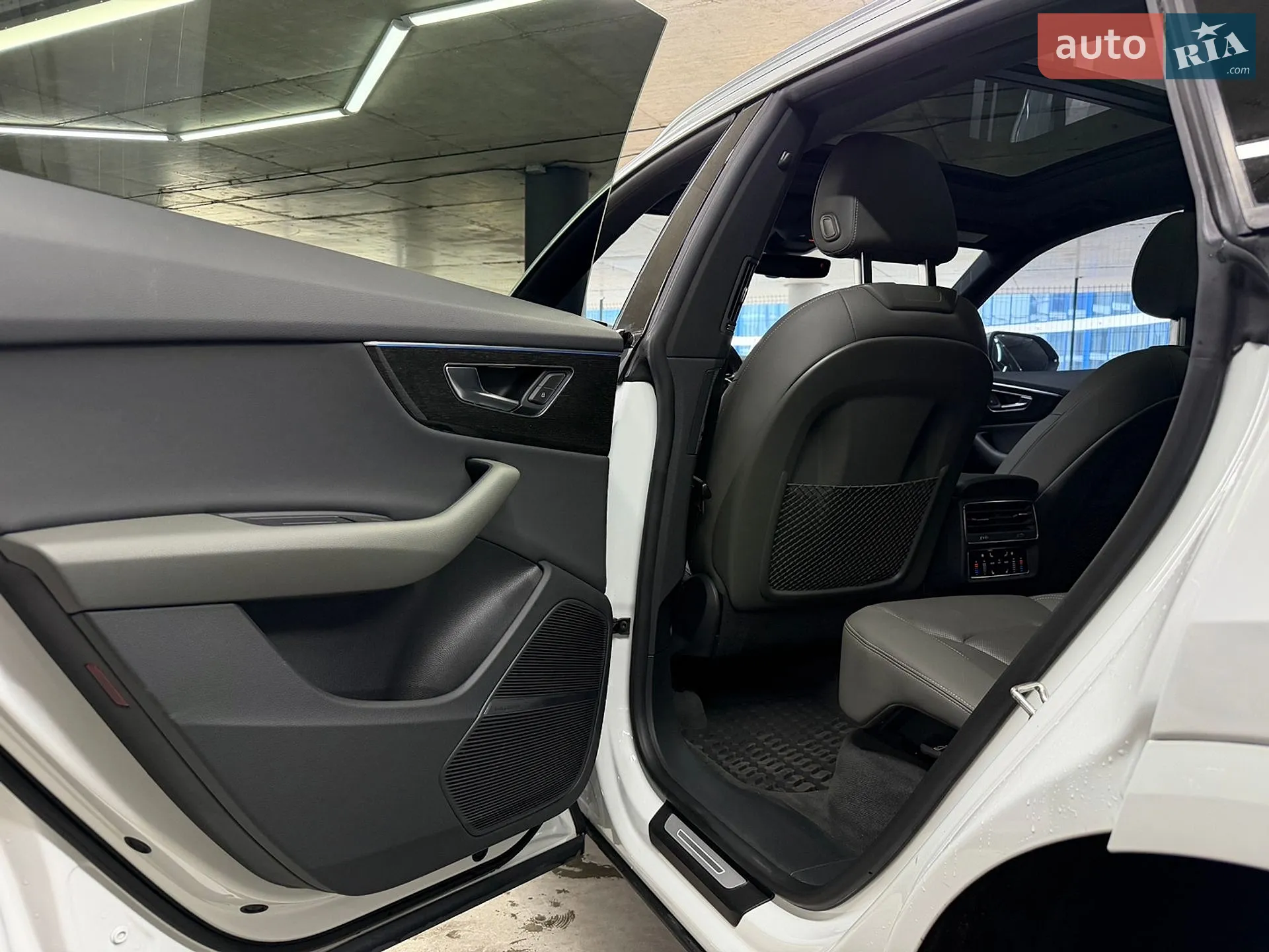 2019 Audi Q8 - мініатюра 25