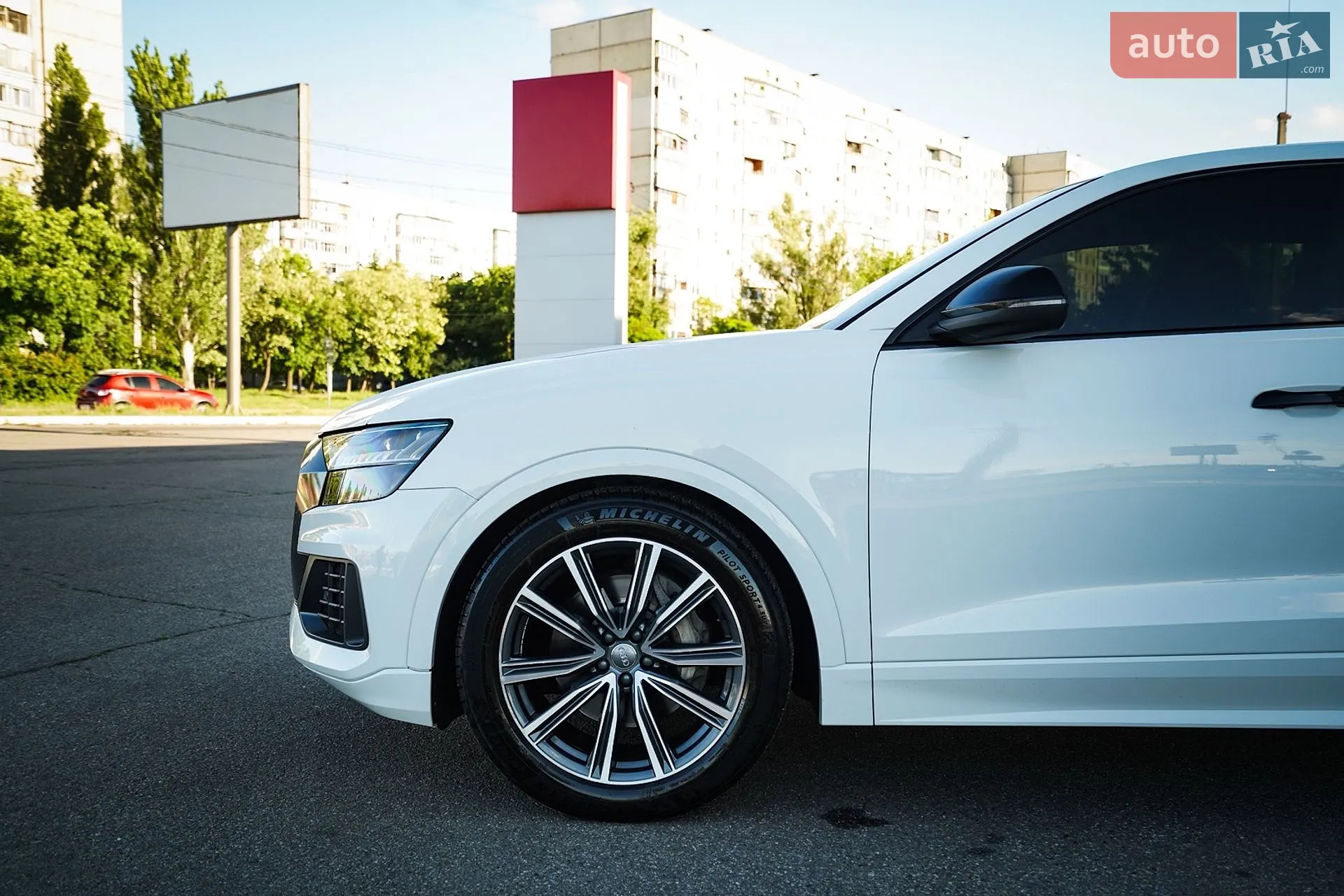 2020 Audi Q8 - мініатюра 13