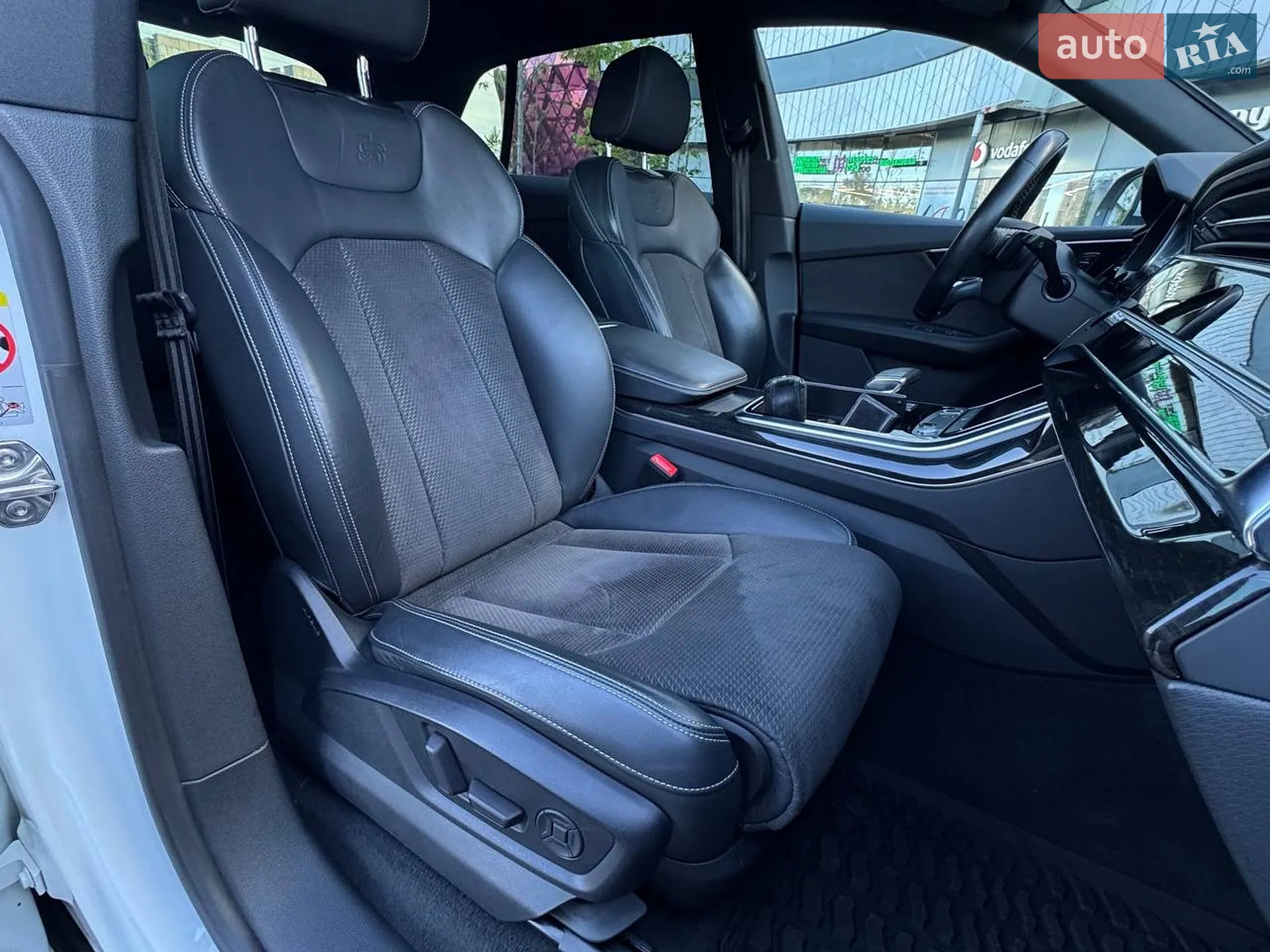 2020 Audi Q8 - мініатюра 11
