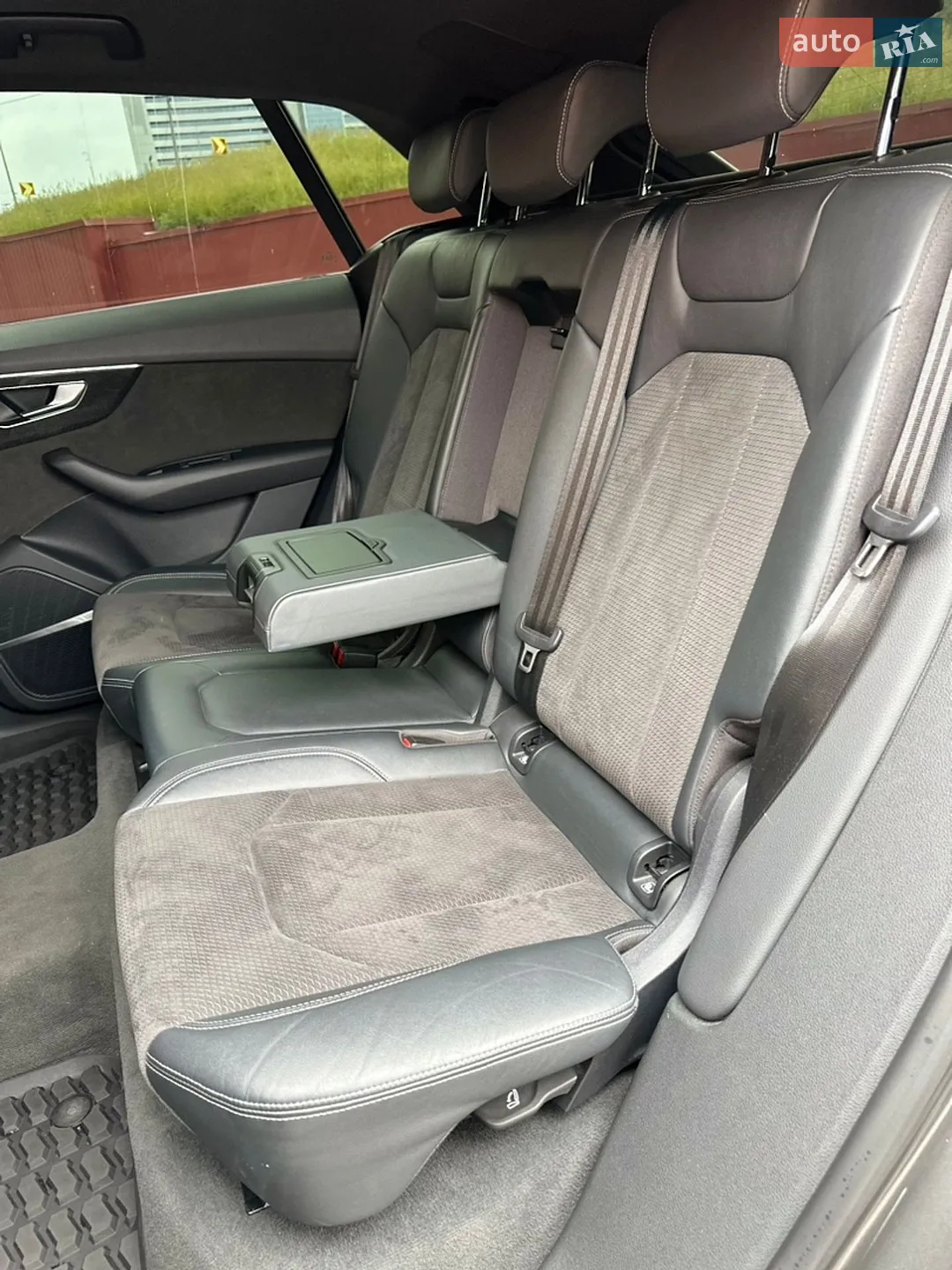 2019 Audi Q8 - мініатюра 14