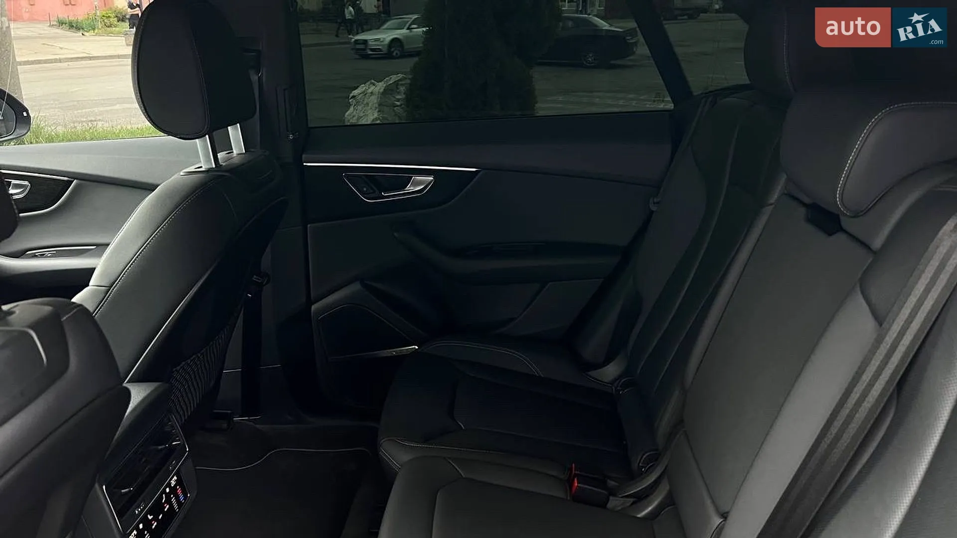 2019 Audi Q8 - мініатюра 31