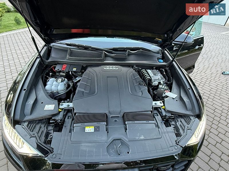 Внедорожник / Кроссовер Audi Q8 2022 в Коломые