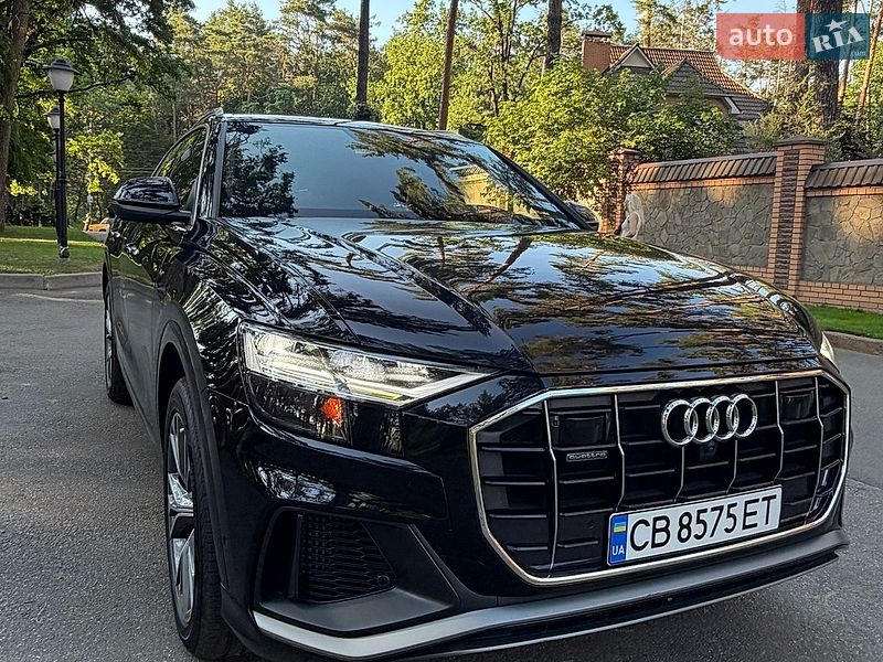 Позашляховик / Кросовер Audi Q8 2020 в Чернігові
