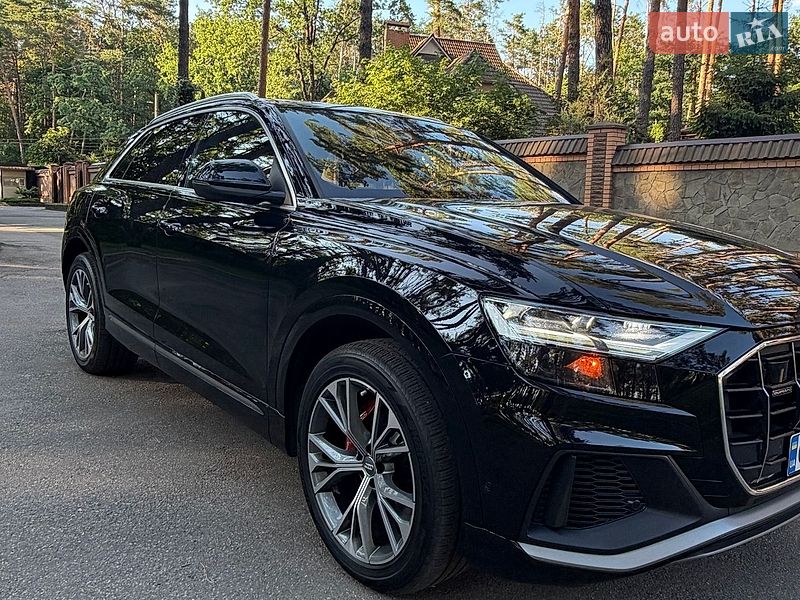 Позашляховик / Кросовер Audi Q8 2020 в Чернігові