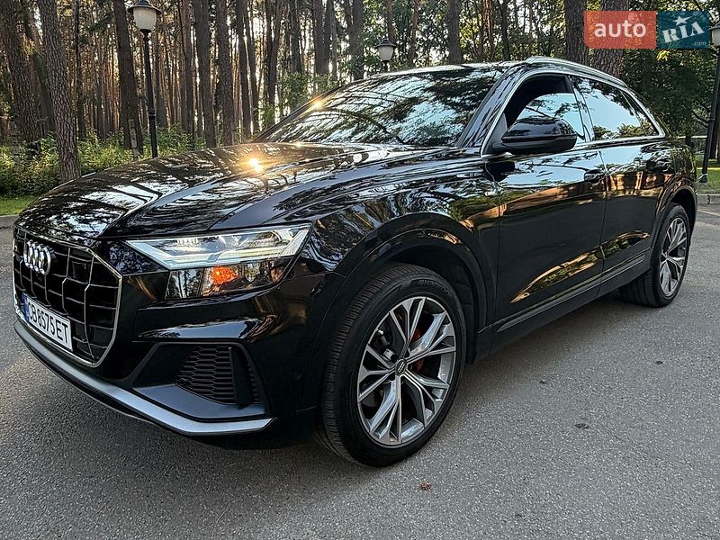 Позашляховик / Кросовер Audi Q8 2020 в Чернігові