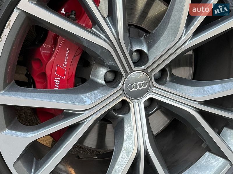 Позашляховик / Кросовер Audi Q8 2020 в Чернігові