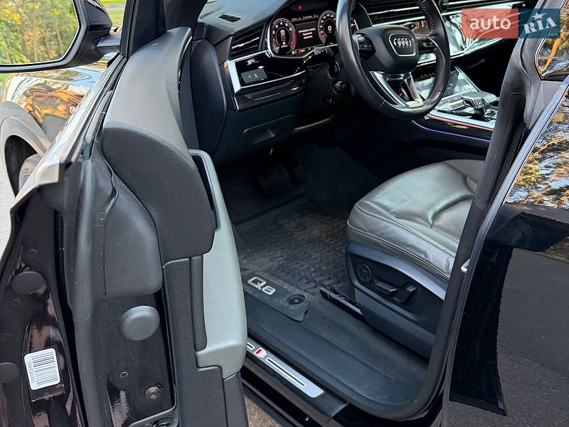 Позашляховик / Кросовер Audi Q8 2020 в Чернігові