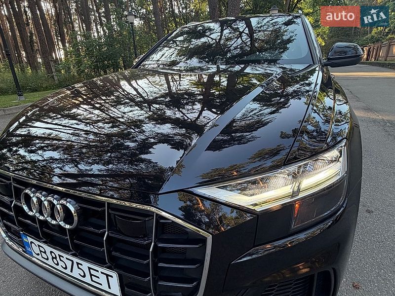 Позашляховик / Кросовер Audi Q8 2020 в Чернігові