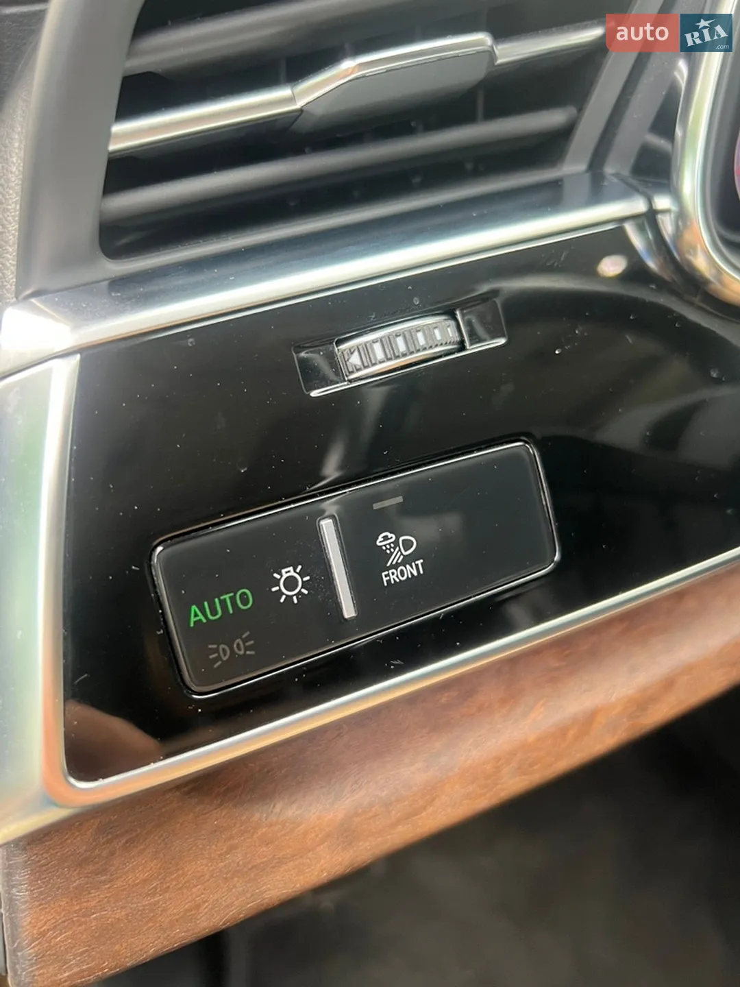2019 Audi Q8 - мініатюра 24
