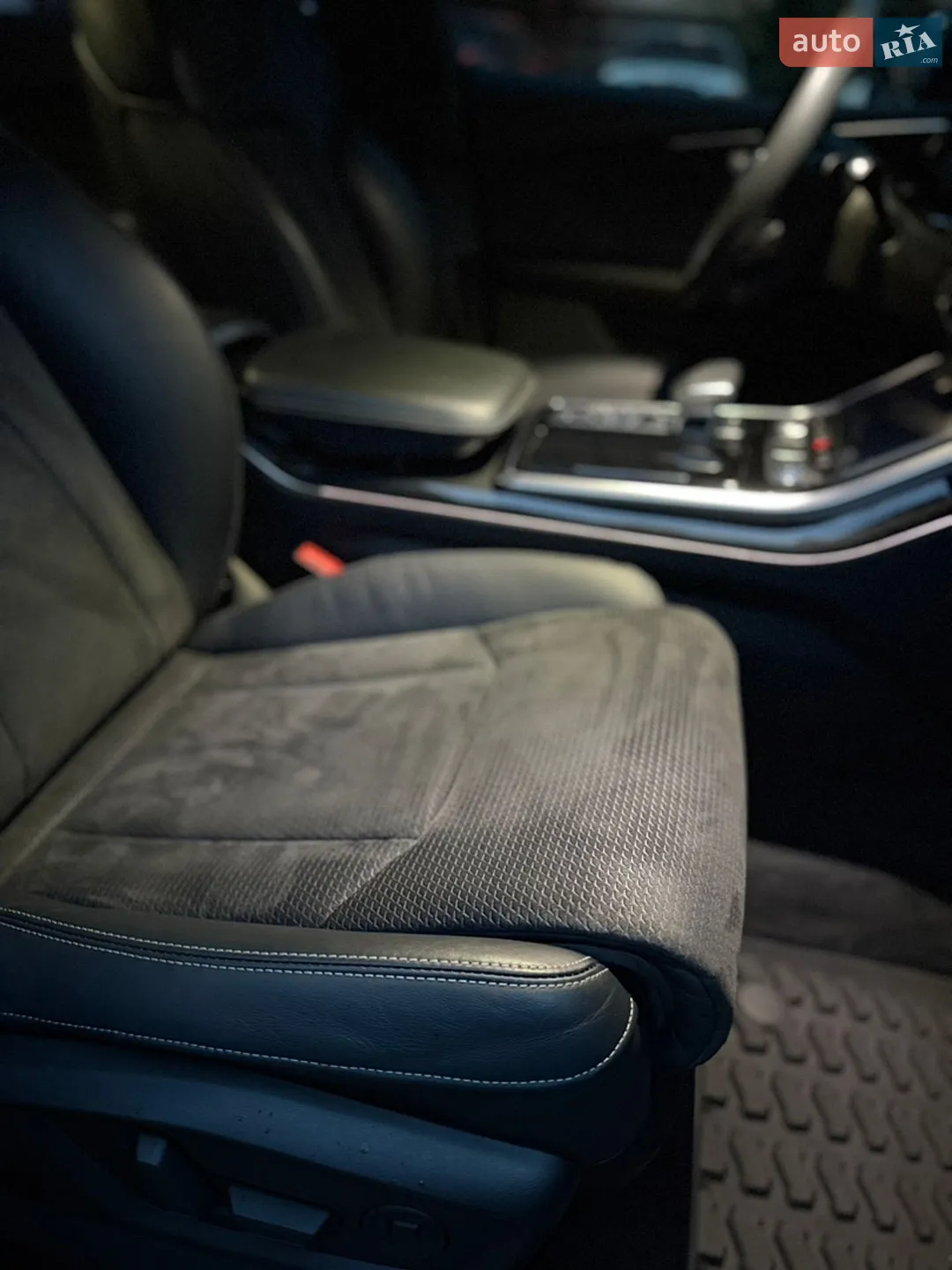 2019 Audi Q8 - мініатюра 32