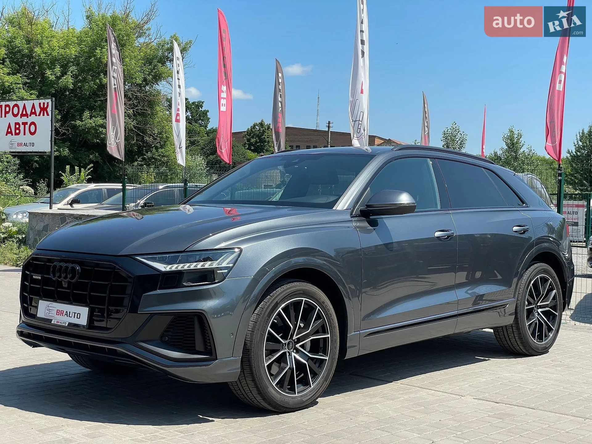 2020 Audi Q8 - фото 1