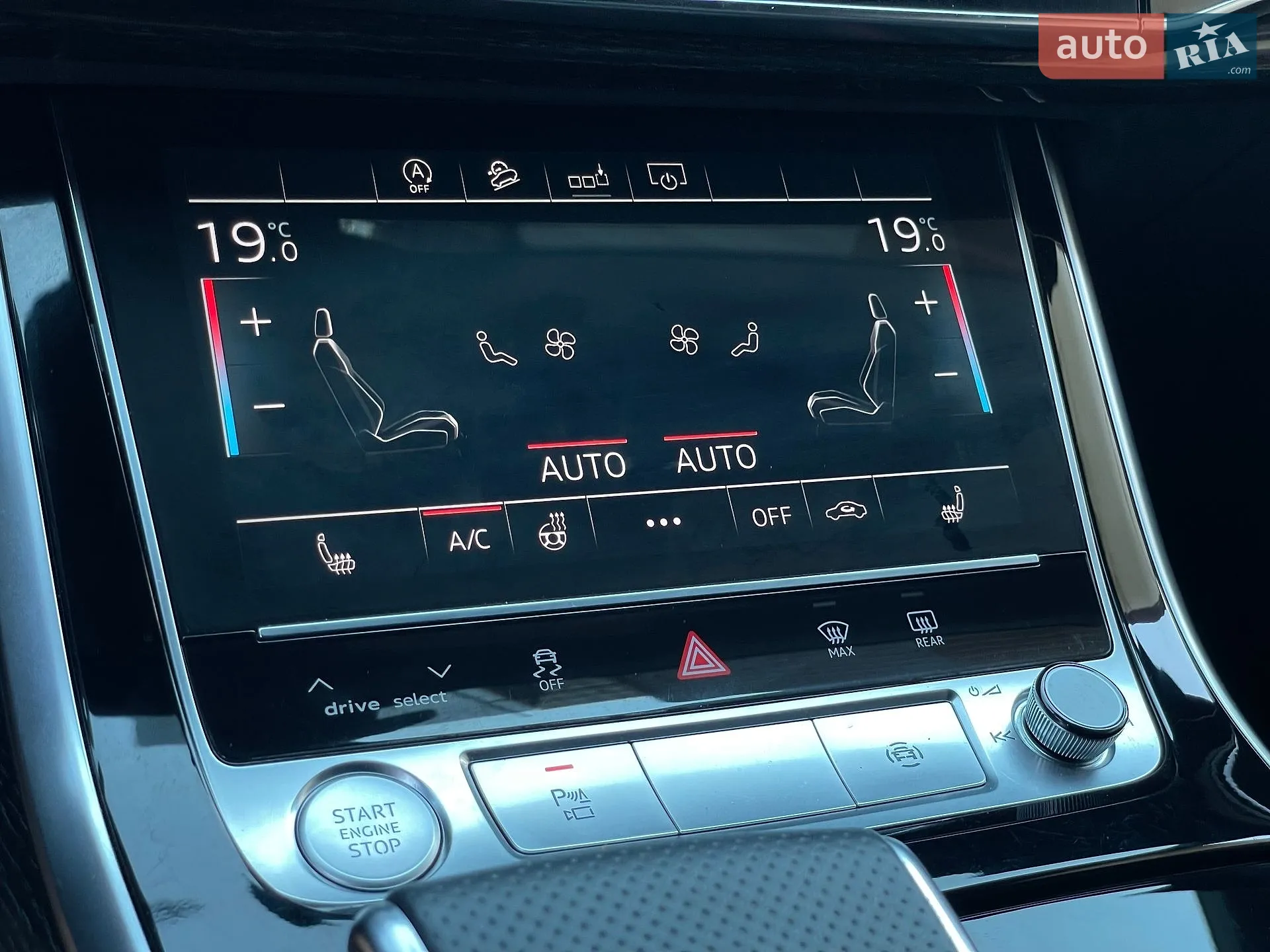 2020 Audi Q8 - мініатюра 61