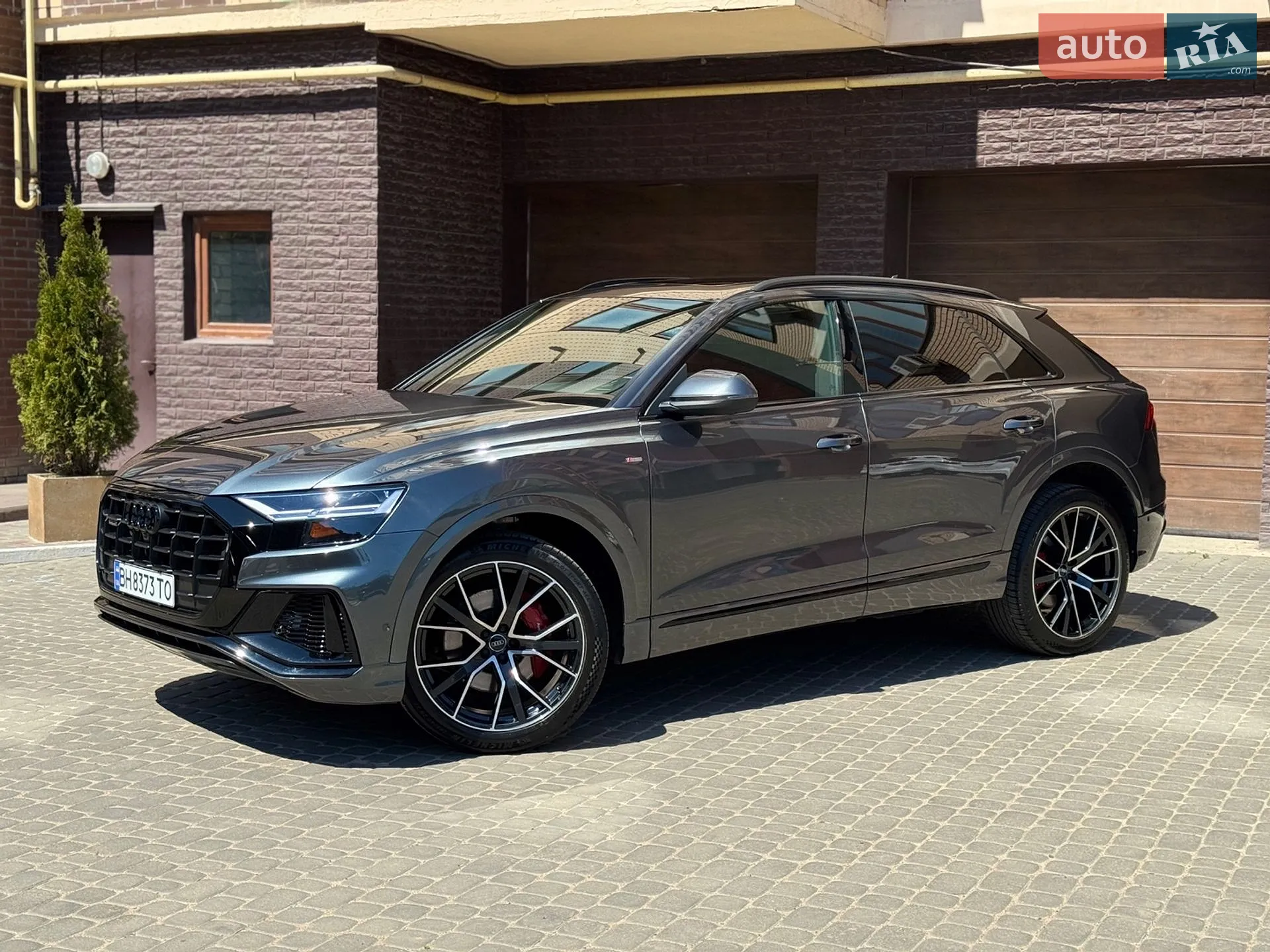 2019 Audi Q8 - мініатюра 3