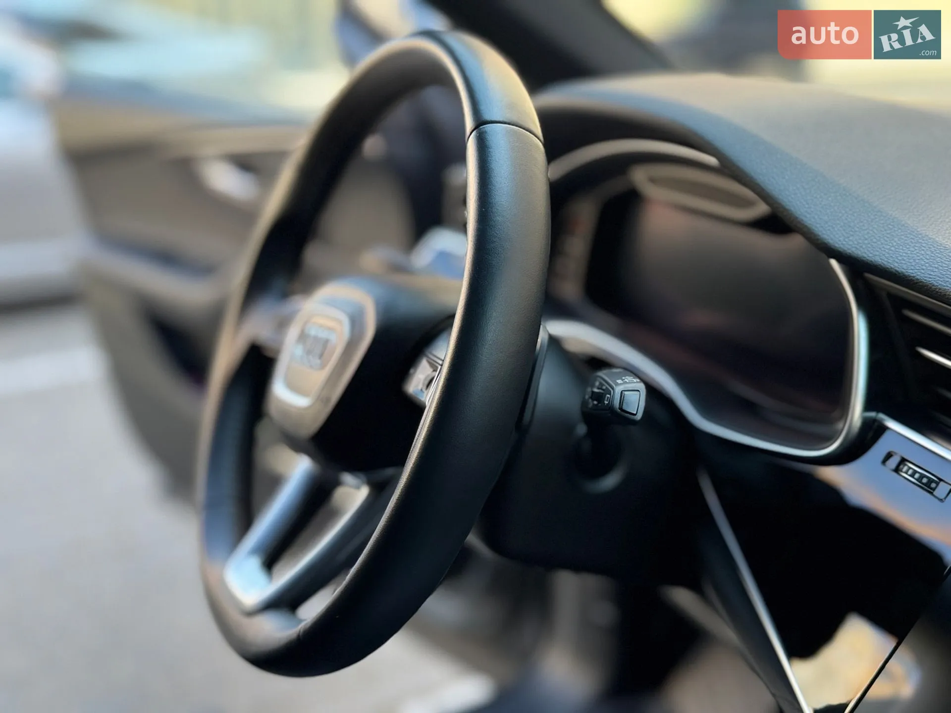 2019 Audi Q8 - мініатюра 25