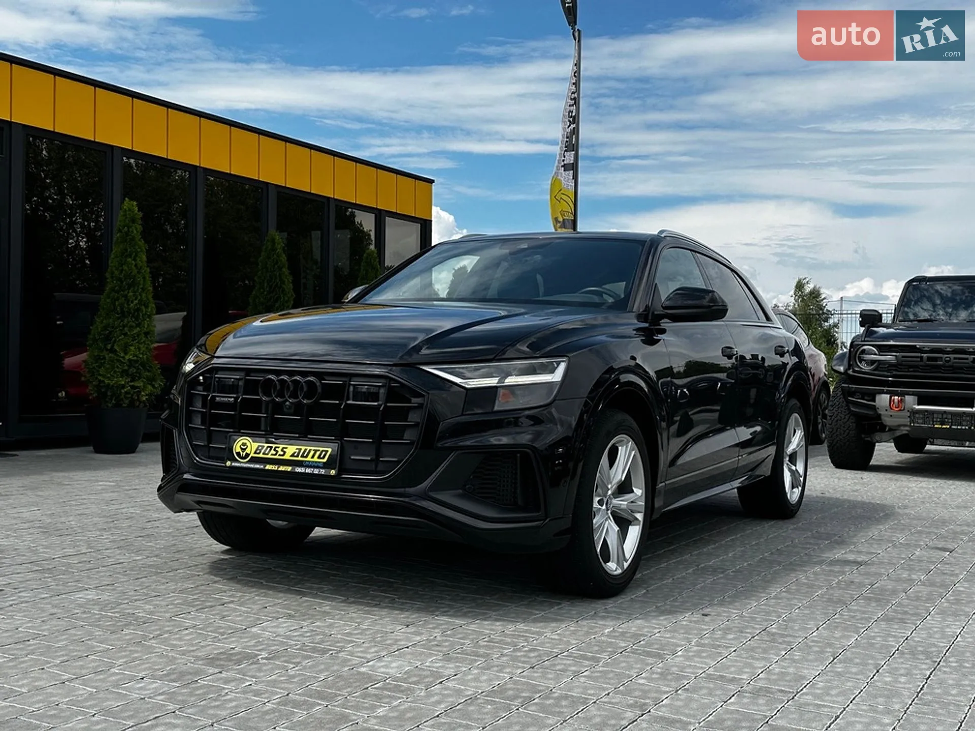 2019 Audi Q8 - мініатюра 3