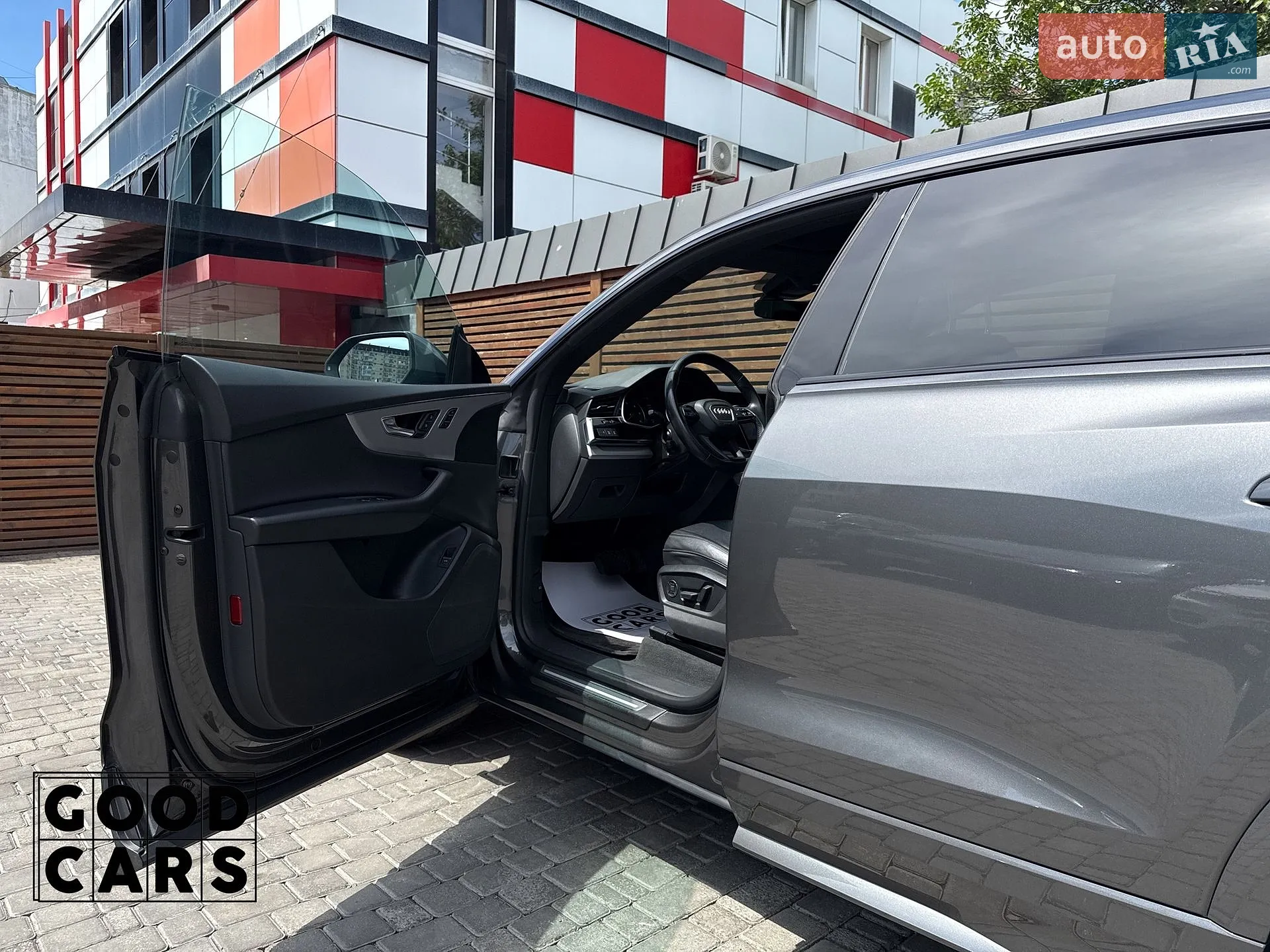 2020 Audi Q8 - мініатюра 24