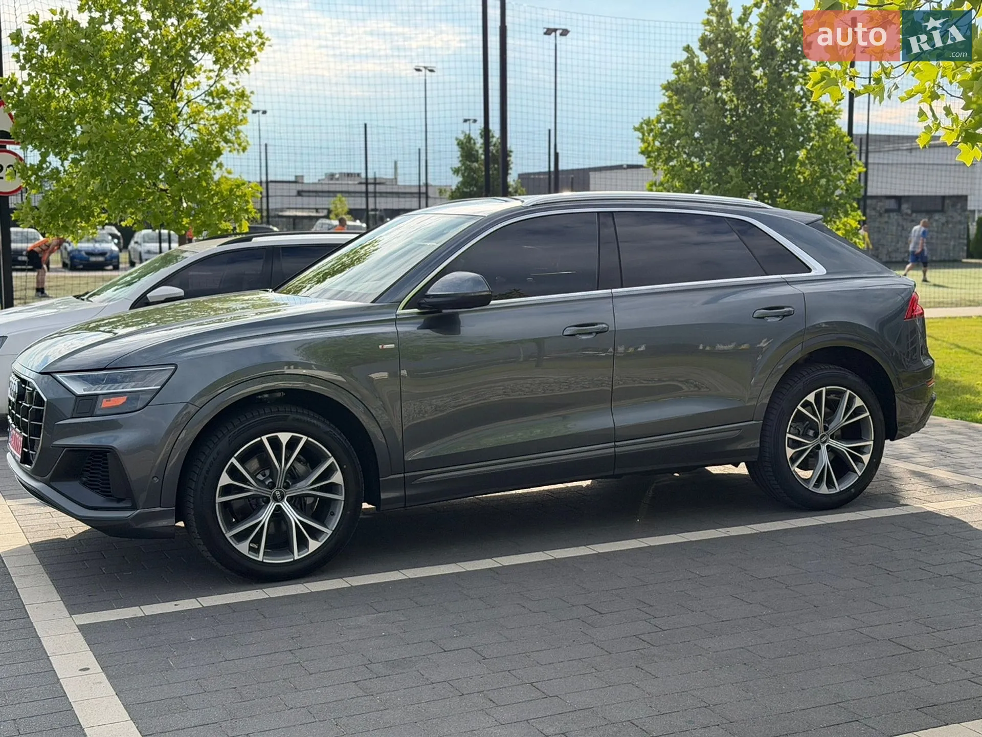 2020 Audi Q8 - мініатюра 3