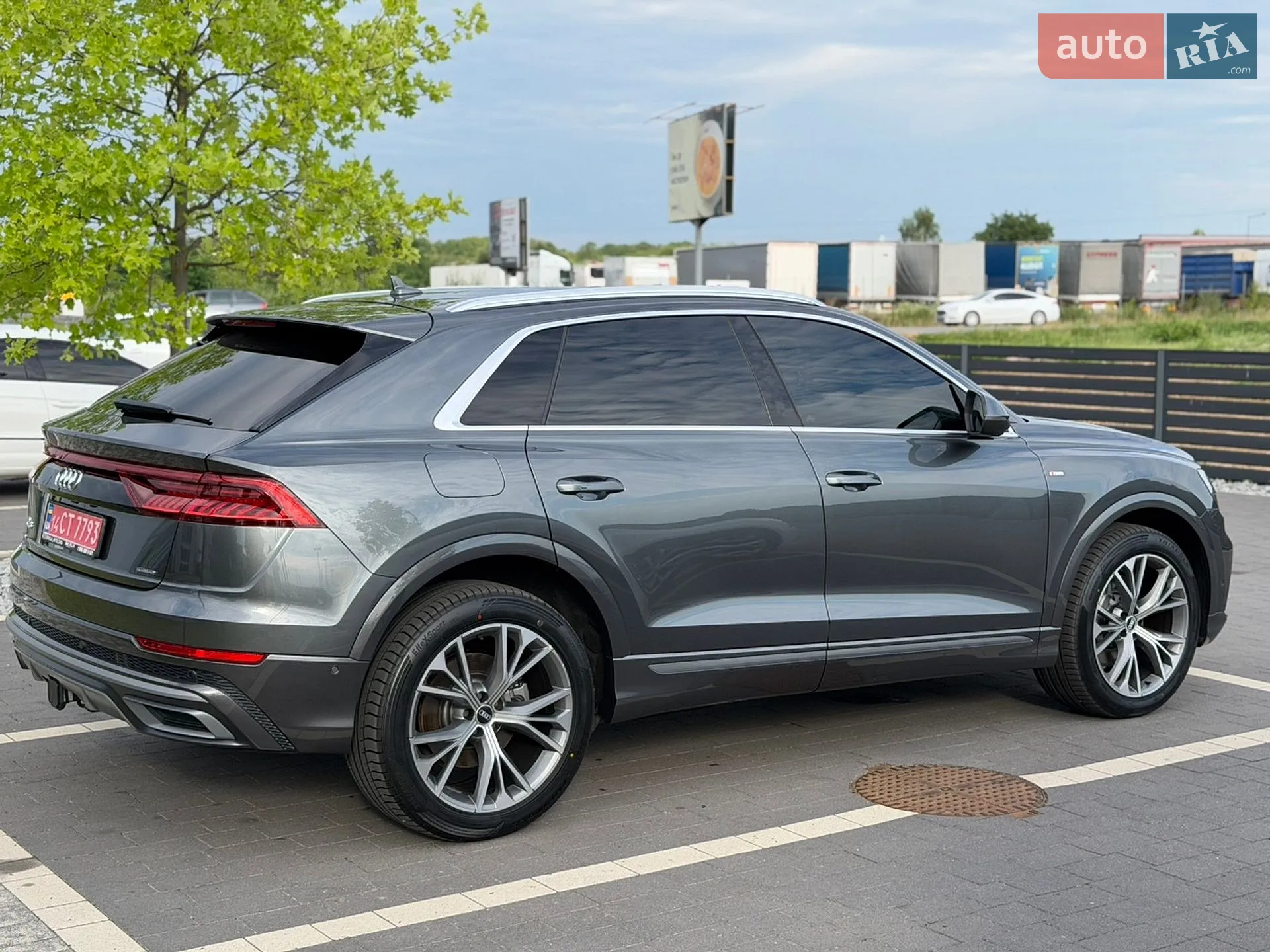 2020 Audi Q8 - мініатюра 11