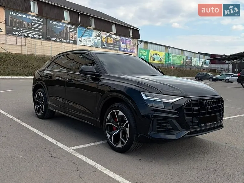 Audi Q8 2021