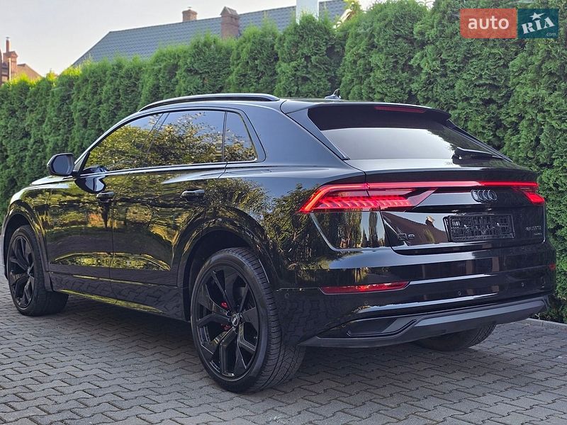 Внедорожник / Кроссовер Audi Q8 2018 в Черновцах