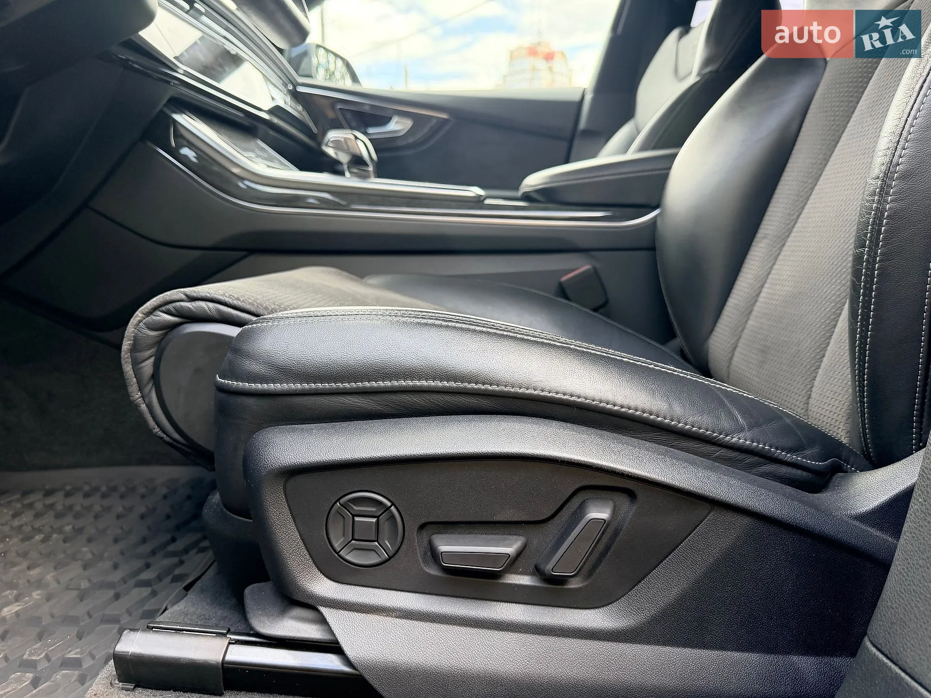 2018 Audi Q8 - мініатюра 17
