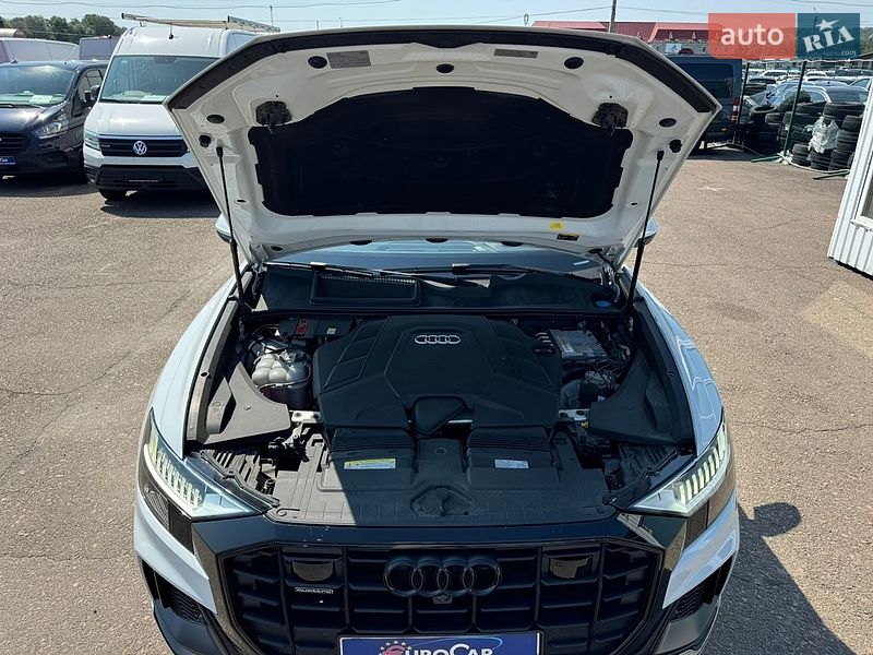 Позашляховик / Кросовер Audi Q8 2019 в Києві
