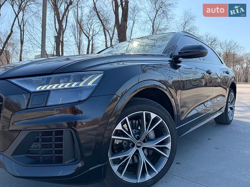 Audi Q8 2020