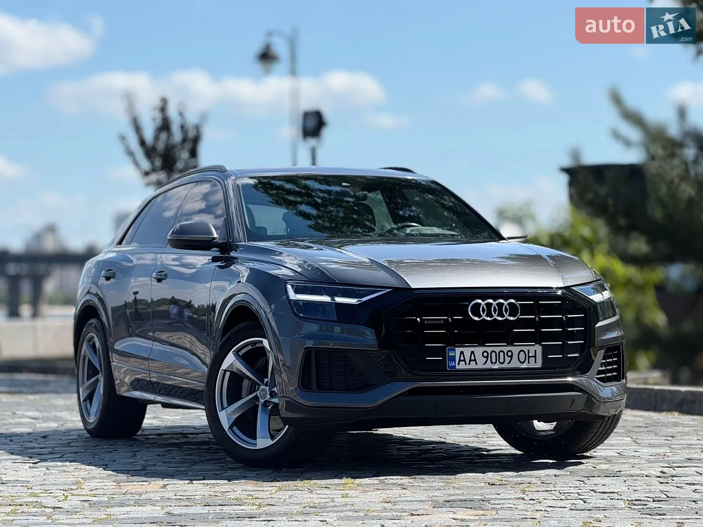 2020 Audi Q8 - фото 1
