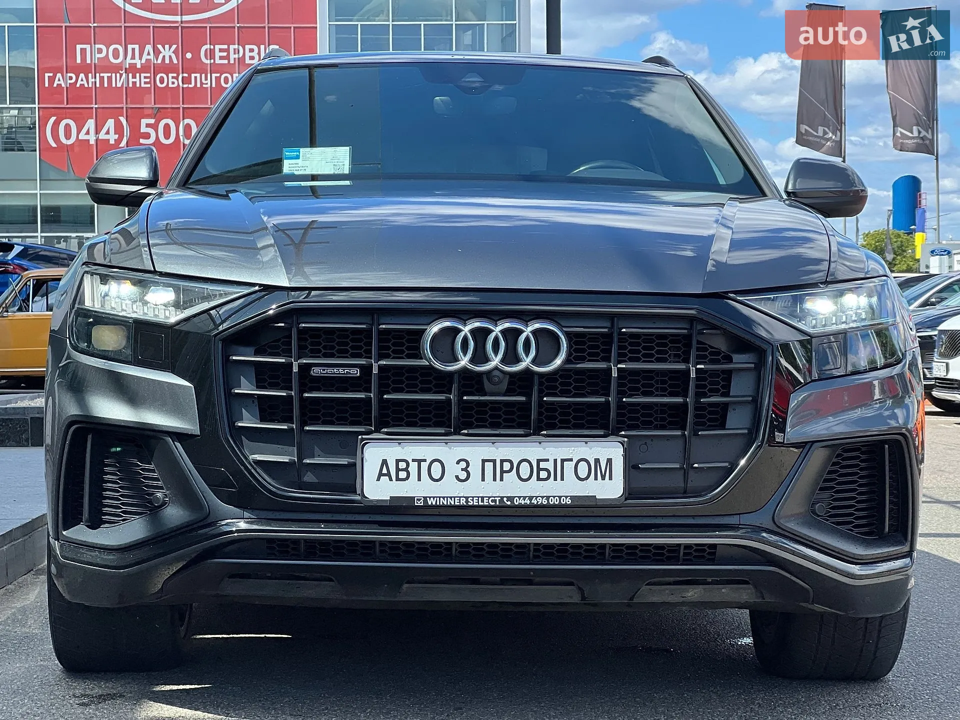 2019 Audi Q8 - мініатюра 2