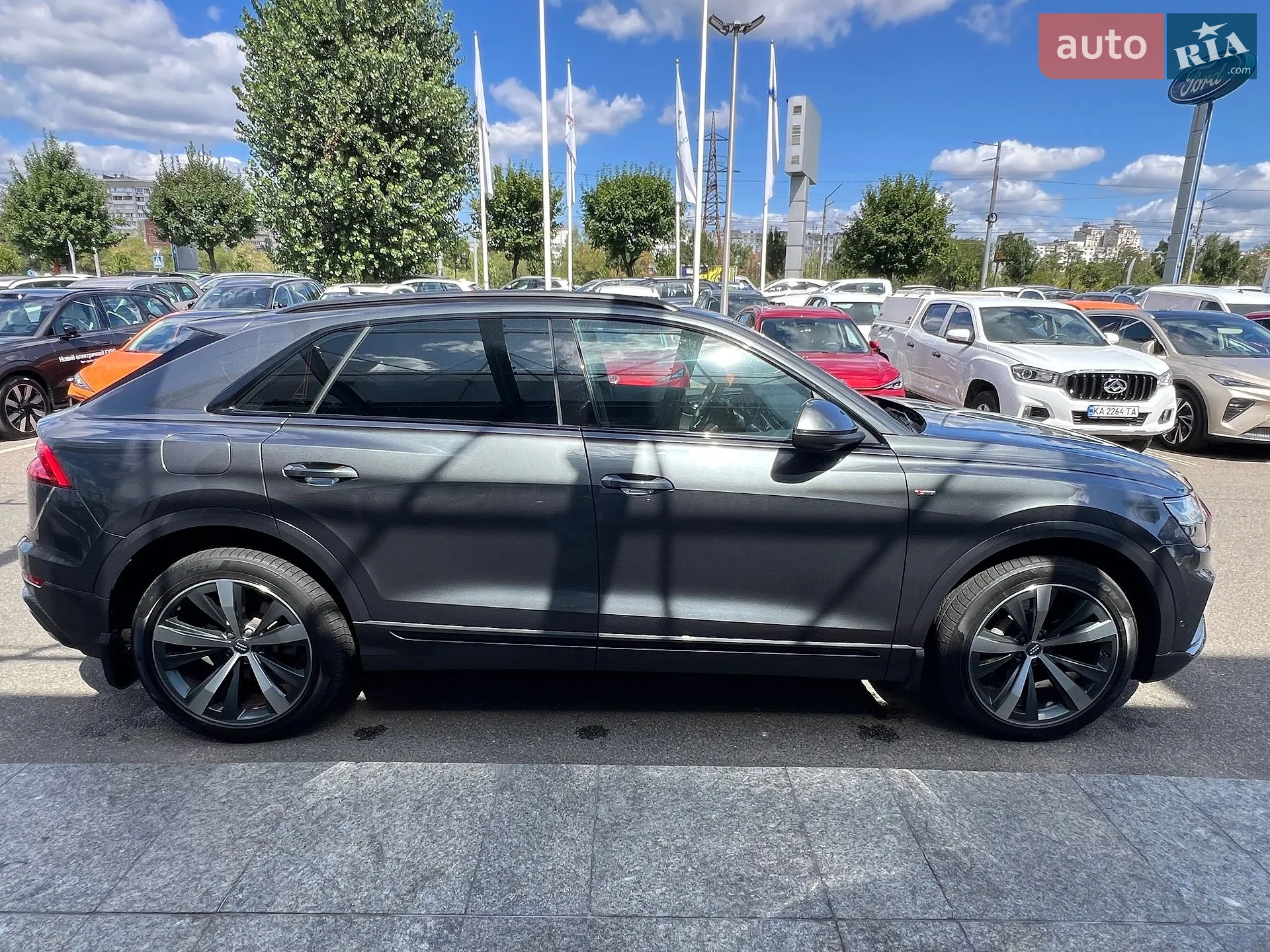 2019 Audi Q8 - мініатюра 8