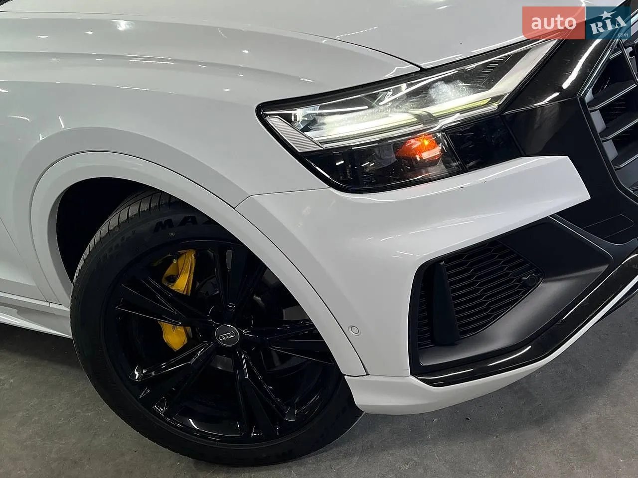 2019 Audi Q8 - мініатюра 2