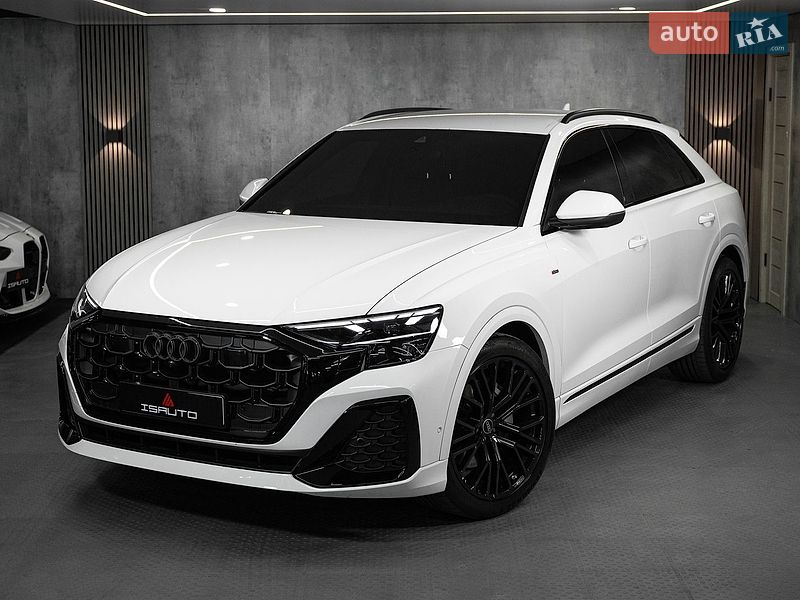 Внедорожник / Кроссовер Audi Q8 2026 в Одессе