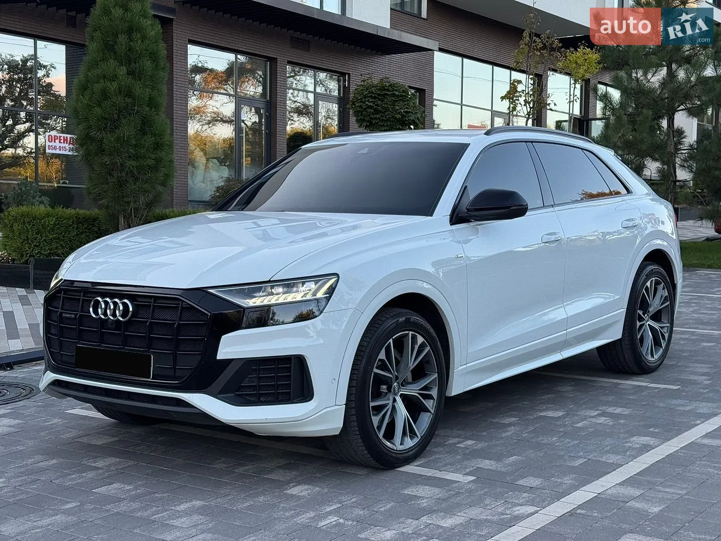 2019 Audi Q8 - мініатюра 4