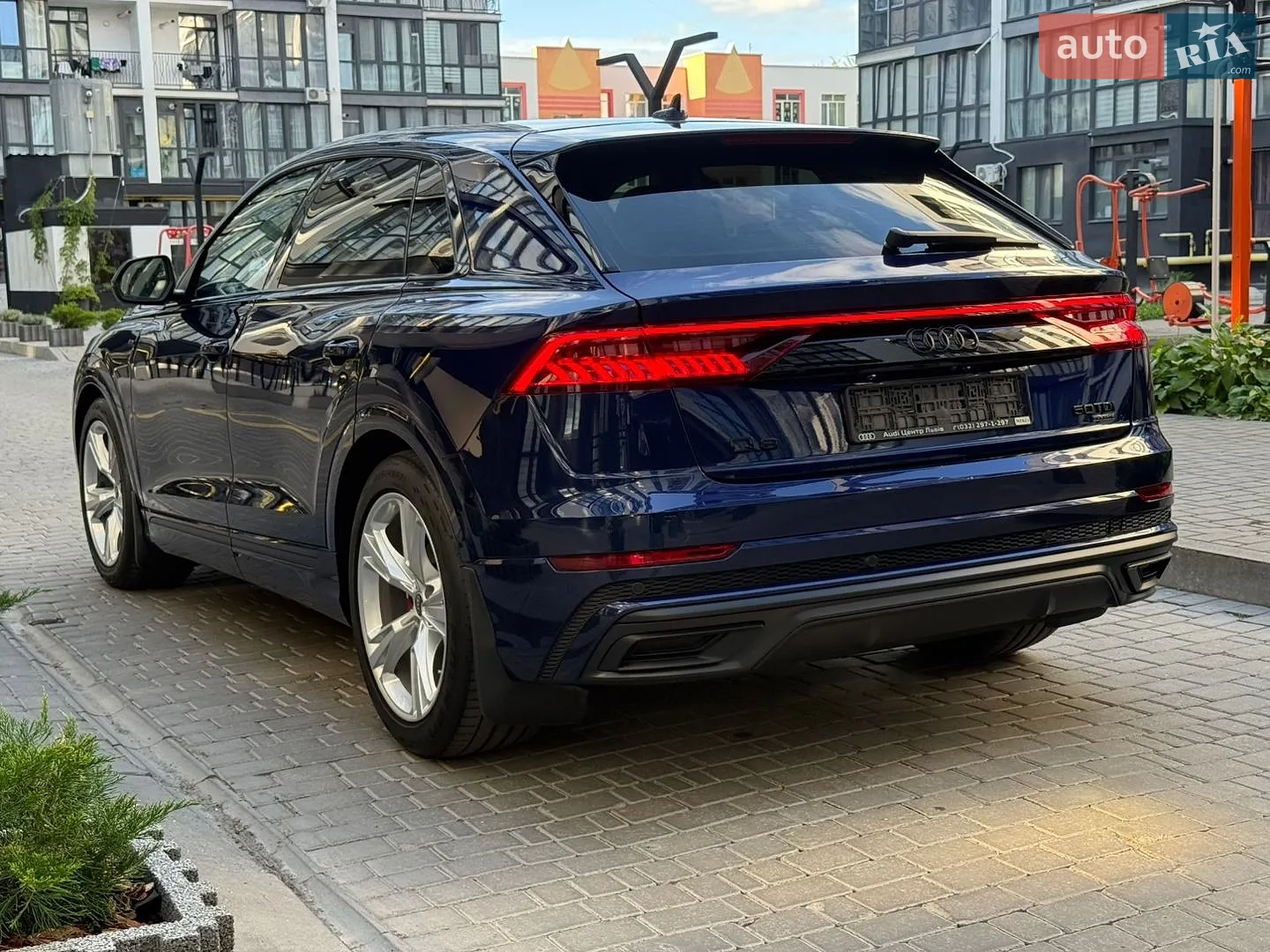 2019 Audi Q8 - мініатюра 16