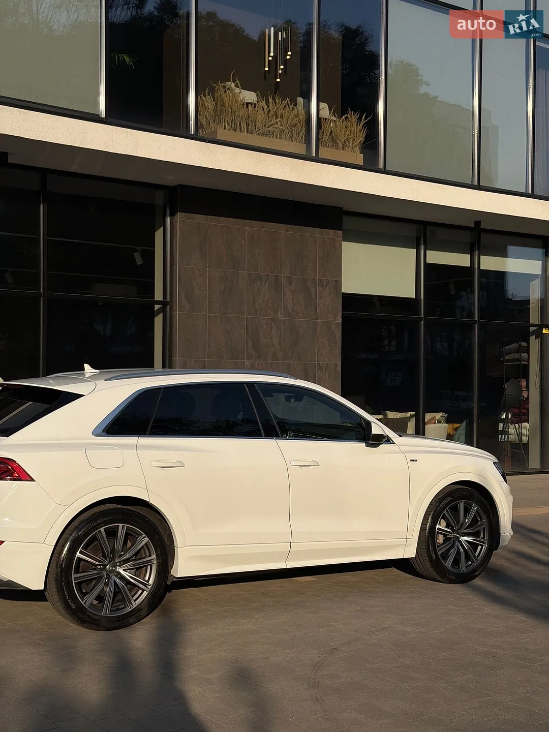 2020 Audi Q8 - мініатюра 3