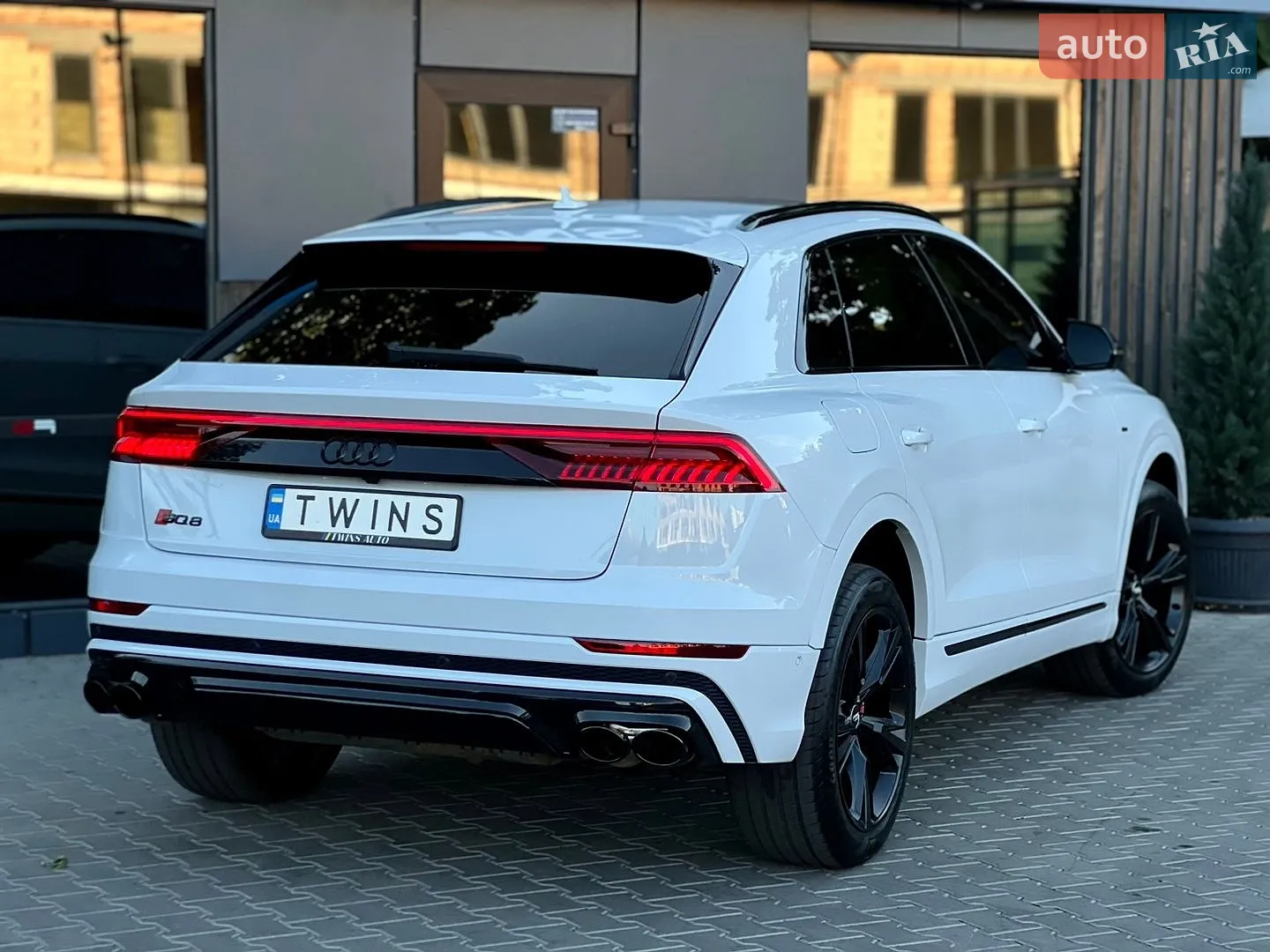 2019 Audi Q8 - мініатюра 4