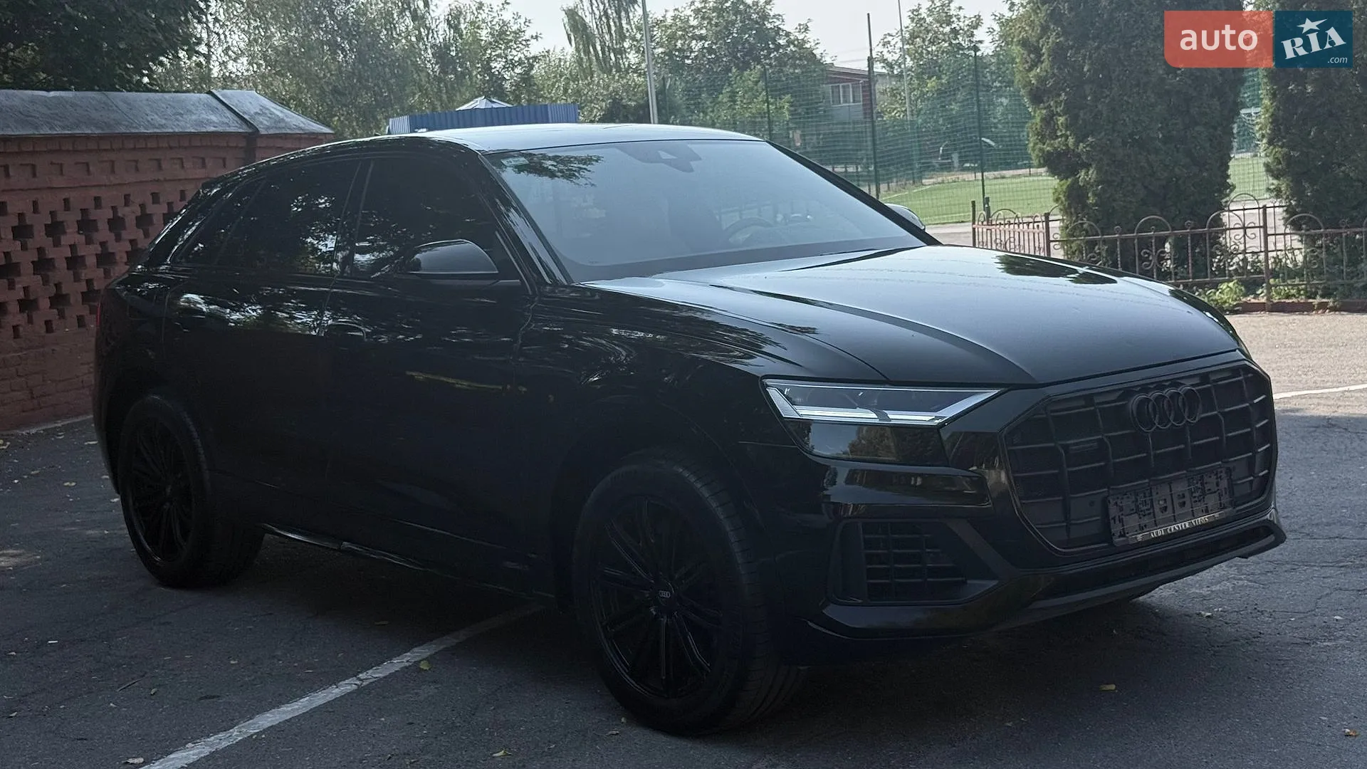 2019 Audi Q8 - мініатюра 2