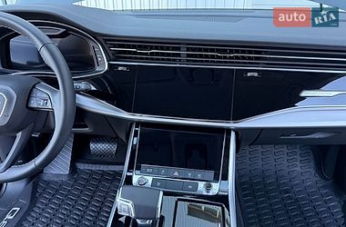 Внедорожник / Кроссовер Audi Q8 2025 в Соленом