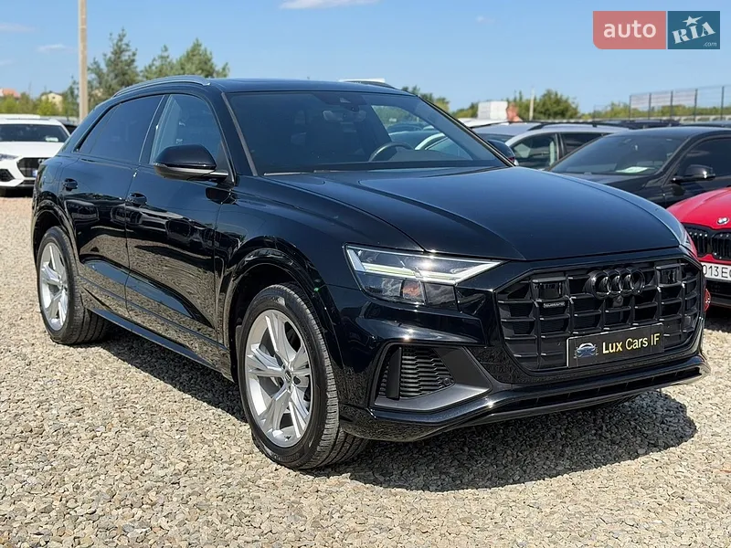 Audi Q8