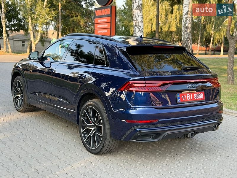 Внедорожник / Кроссовер Audi Q8 2019 в Лубнах