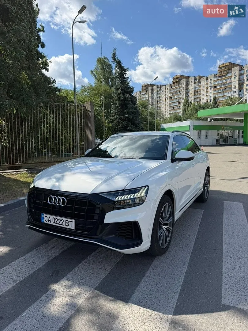 2020 Audi Q8 - фото 1
