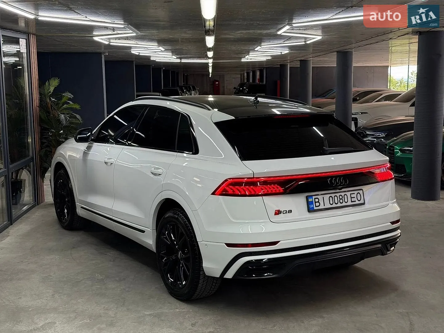 2019 Audi Q8 - мініатюра 2